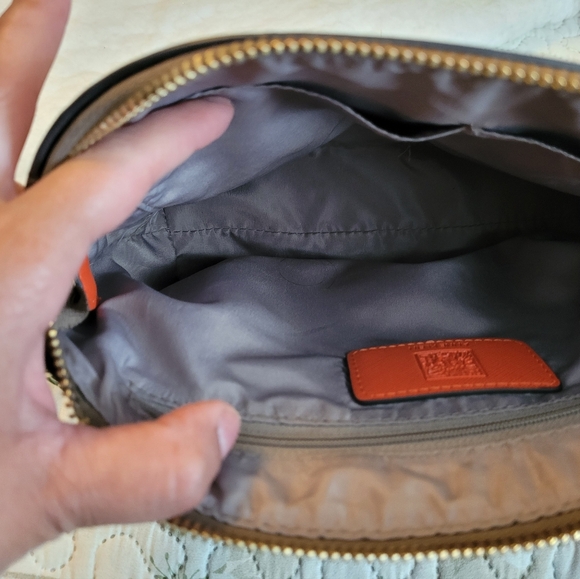 Anne Klein Crossbody - Picture 3 of 4